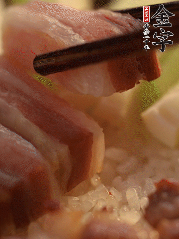轉(zhuǎn)小火，繼續(xù)蓋蓋子燜2-3分鐘。